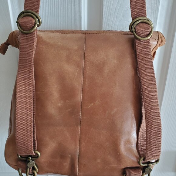 The Sak Ventura convertible backpack in tan/brown Embosses leather - Picture 3 of 14